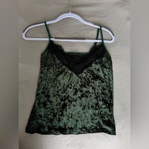 GUESS Women’s Sleeveless Deva Top, Olive Green Velvet Lace-Trim Cami Top